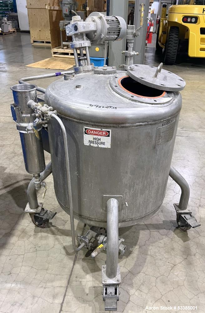 75 gallon Amherst, 304L Stainless Steel Agitated Pressure Tank, 30" diameter x 22" straight side, dished top - Image 1