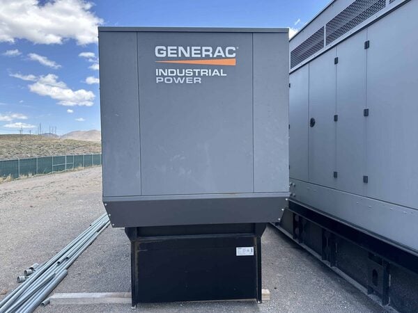 200 KW Generac #SD0200GG178.7D18HPSY3, diesel generator, sound attenuated enclosure, 120/08 Volts, 2016 - Image 4