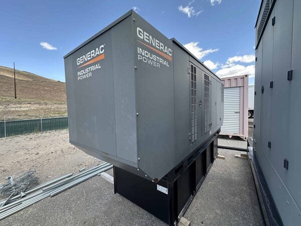 200 KW Generac #SD0200GG178.7D18HPSY3, diesel generator, sound attenuated enclosure, 120/08 Volts, 2016 - Image 5