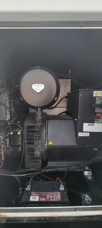 200 KW SWP / Hanco #QP220, mobile diesel generator set, multi-voltage, EPA Tier 3 Flex, 2015 - Image 5