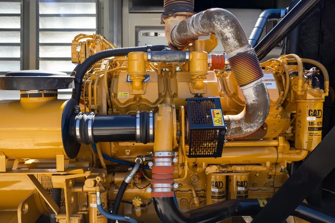800 KW Caterpillar #C27, diesel generator, 277/480 Volts, 122 hours, 2019 - Image 4