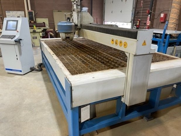 A & V #AV10005BA-5X, waterjet, 6' x 10' table, 50 HP, 55000 psi, PC based Windows 7, 2016 - Image 4