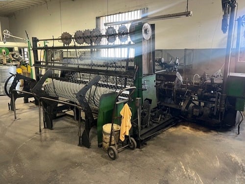 Bergandi #2MT, 2-wire chainlink fence making machine, 12' width - Image 1