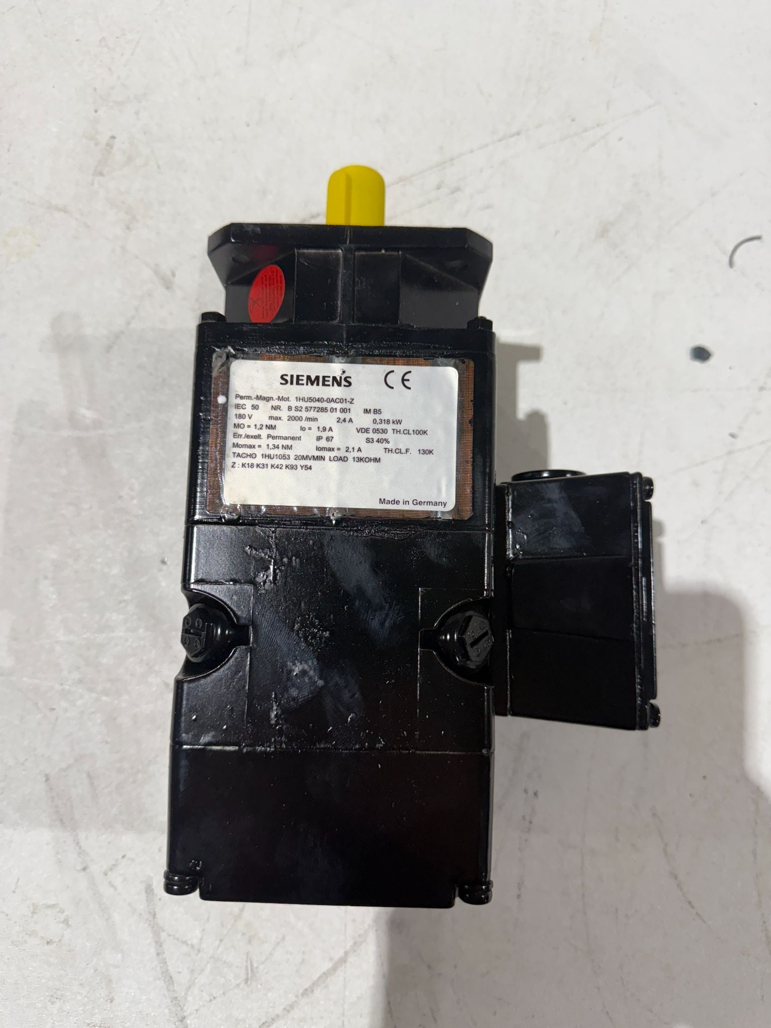 .3 KW Siemens #1HU5040-0AC01-Z, Servo Motor, 2000 RPM, 180 V, no box, New - Image 2