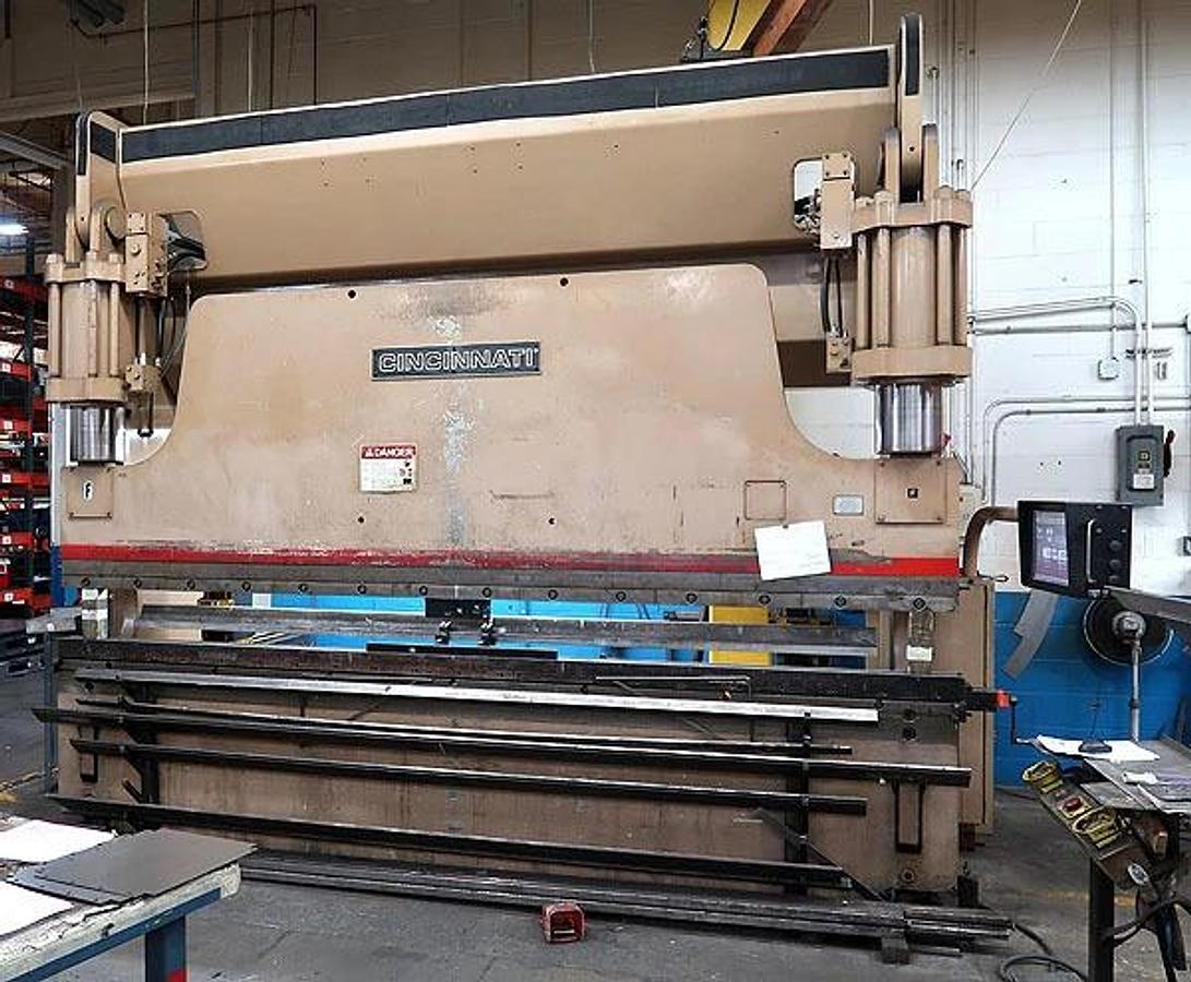 350 Ton, Cincinnati #CBII350, CNC press brake, 12' overall, 150" between housing, 16" stroke, 10" throat, 24" - Image 2
