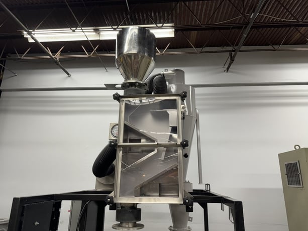 Pelletron #P10, Deduster w/Dust Beater, 1000 lb./hr., 134" total height on stand, 230 V - Image 2