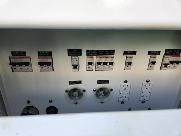 250 KW Stamford #MX341, Natural gas generator set, 480 Volts, 3-phase, 390 HP @ 1800 RPM, Power Solutions - Image 3