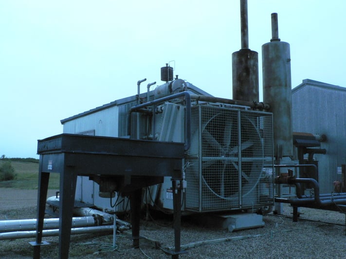 400 HP Geminis #FE-332D-2, reciprocating compressor, 2 throw, Caterpillar #3408TA engine, Air-X-Changer - Image 3