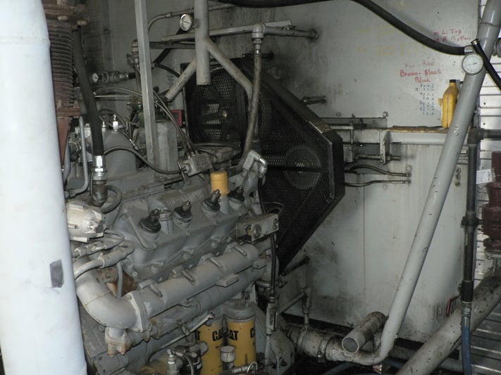400 HP Geminis #FE-332D-2, reciprocating compressor, 2 throw, Caterpillar #3408TA engine, Air-X-Changer - Image 10