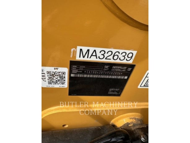 Cat 420, Backhoe Loader, 237 hours, S/N: H9X02036, 2022 - Image 6