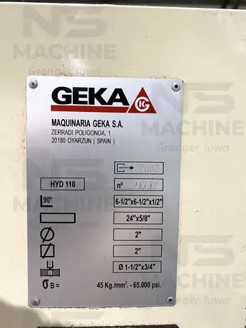 6.5" x 6.5" x 1/2" Geka #Hydracrop-110/A, 121 ton, original paint, electric back stop, pipe notcher, channel - Image 6
