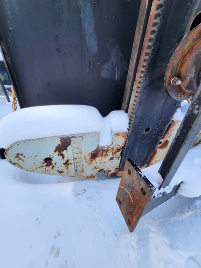 320 Legrand #320-173-144, pump jack - Image 4