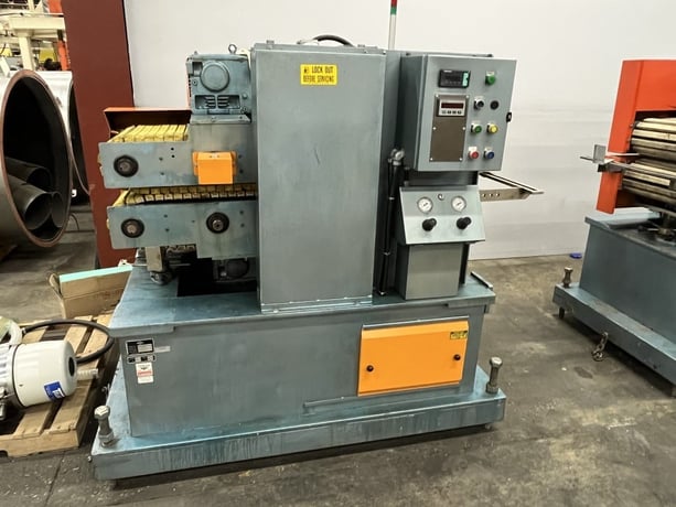 Conair/Metaplast #PC8-50SP, Cleated Puller, R-L operation, 15" x 50", 1-10 FPM, (2) 2 HP, 1750-6000 RPM, 460 V - Image 1