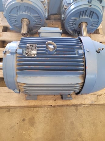 30 HP 1755 RPM WEG #W21, Frame 286T, TEFC, 1.0 service factor @ 208 Volts - Image 3