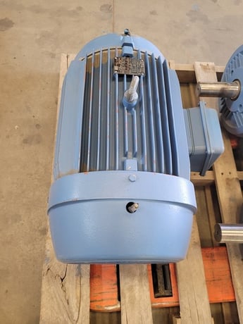 30 HP 1755 RPM WEG #W21, Frame 286T, TEFC, 1.0 service factor @ 208 Volts - Image 4