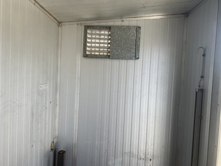 8' x 5' x 8.2' Equipment Building - Image 4