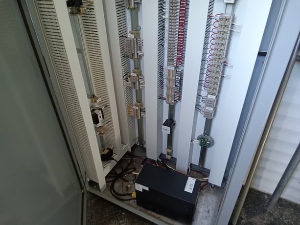 5.6' x 5.6' x 8' Building Communication Tower - Image 8