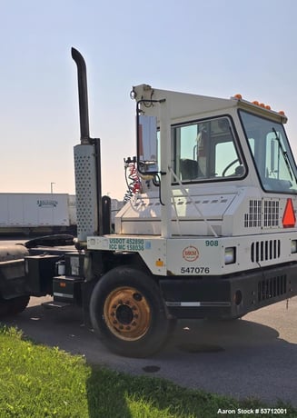 Kalmar Ottawa #30, Terminal Tractor, 10,328 hours, 2005 - Image 5