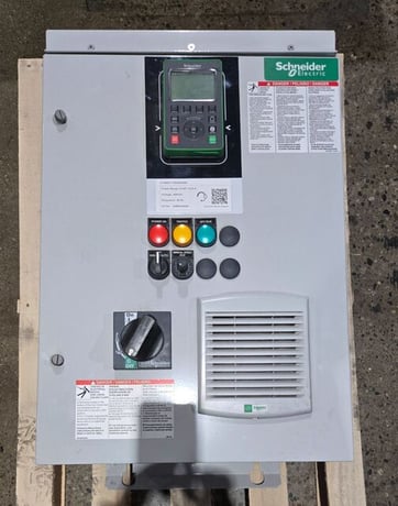 15 HP Schneider Electric, ATV660D11T4N2AAWABN, Variable Speed AC Drive, 60 Hz, 23.5 Amps, 460 V - Image 1
