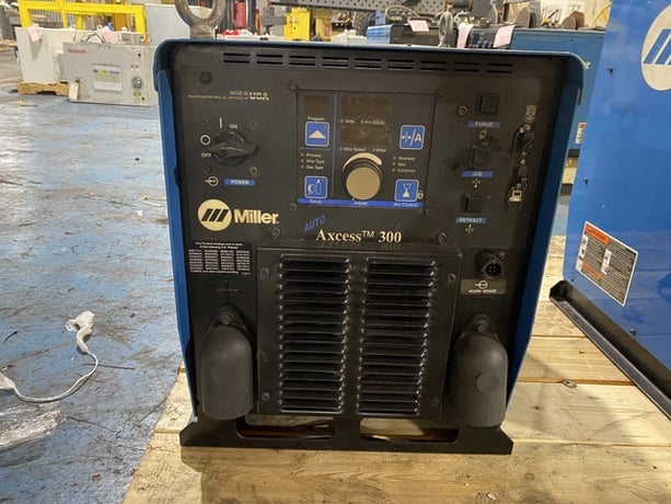 Miller #Auto-Axcess-300, Welder, 1 & 3 Phase, 60 Hz, 5.79 & 7.92 kW, 225 Amps, 230-575 V - Image 1