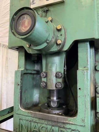 60 Ton, Niagara #E-60, OBI press, 6" stroke, 15-1/2" Shut Height, dual palm buttons, 60 SPM, 5 HP - Image 3