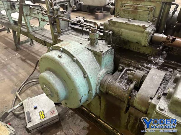 5/32" -3/8" Lewis #8F, travel cut wire straightener, 5 pairs of rolls, 11' table length, 25 HP - Image 9