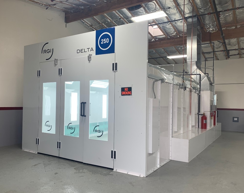 DELTA AUTOMOTIVE SPRAY BOOTH - Image 1
