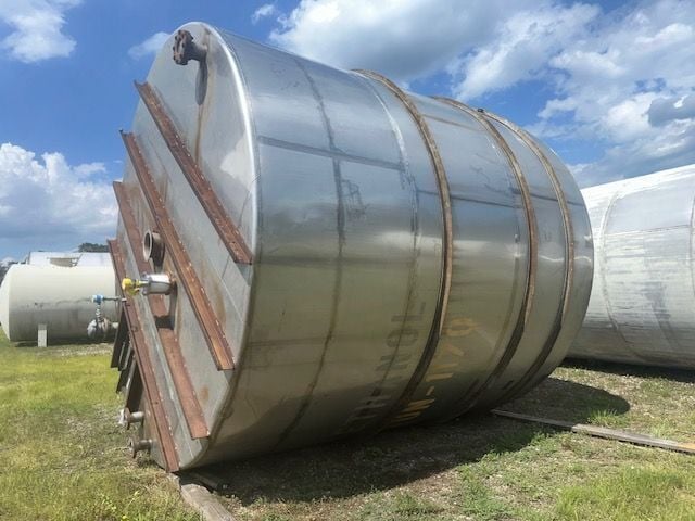 10000 gallon Perry Products, Stainless steel tank, 144" dia. x 144" straight side, flat top & bottom - Image 4