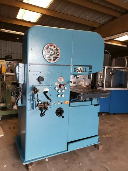 32" x 41" DoAll #26-3, vertical bandsaw, 40-10,800 FPM, ALL BELLS / WHISTLES - Image 1