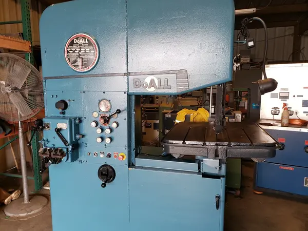32" x 41" DoAll #26-3, vertical bandsaw, 40-10,800 FPM, ALL BELLS / WHISTLES - Image 3