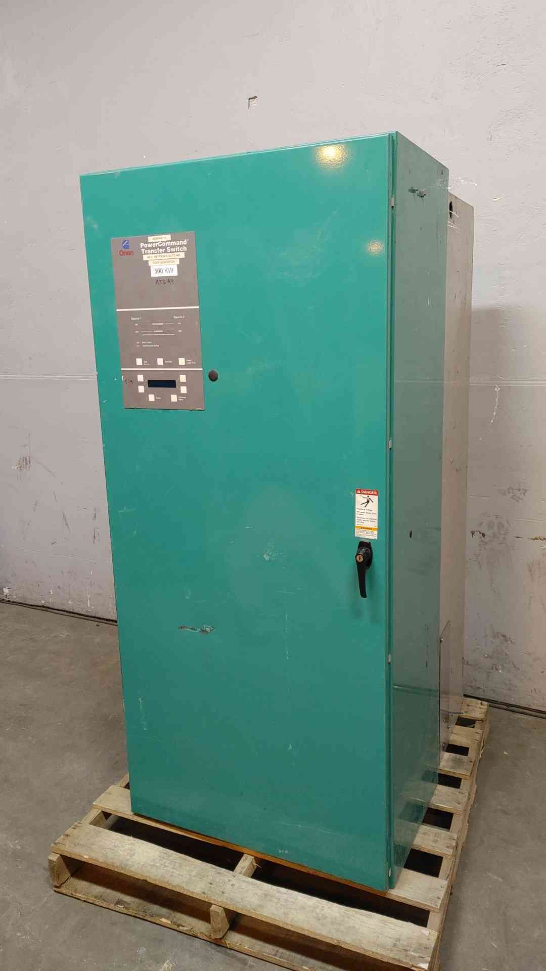 1000 Amp. Onan #OTPCD-4489506, Automatic Transfer Switch, 3-Pole, 60 Hz, 480 V - Image 3