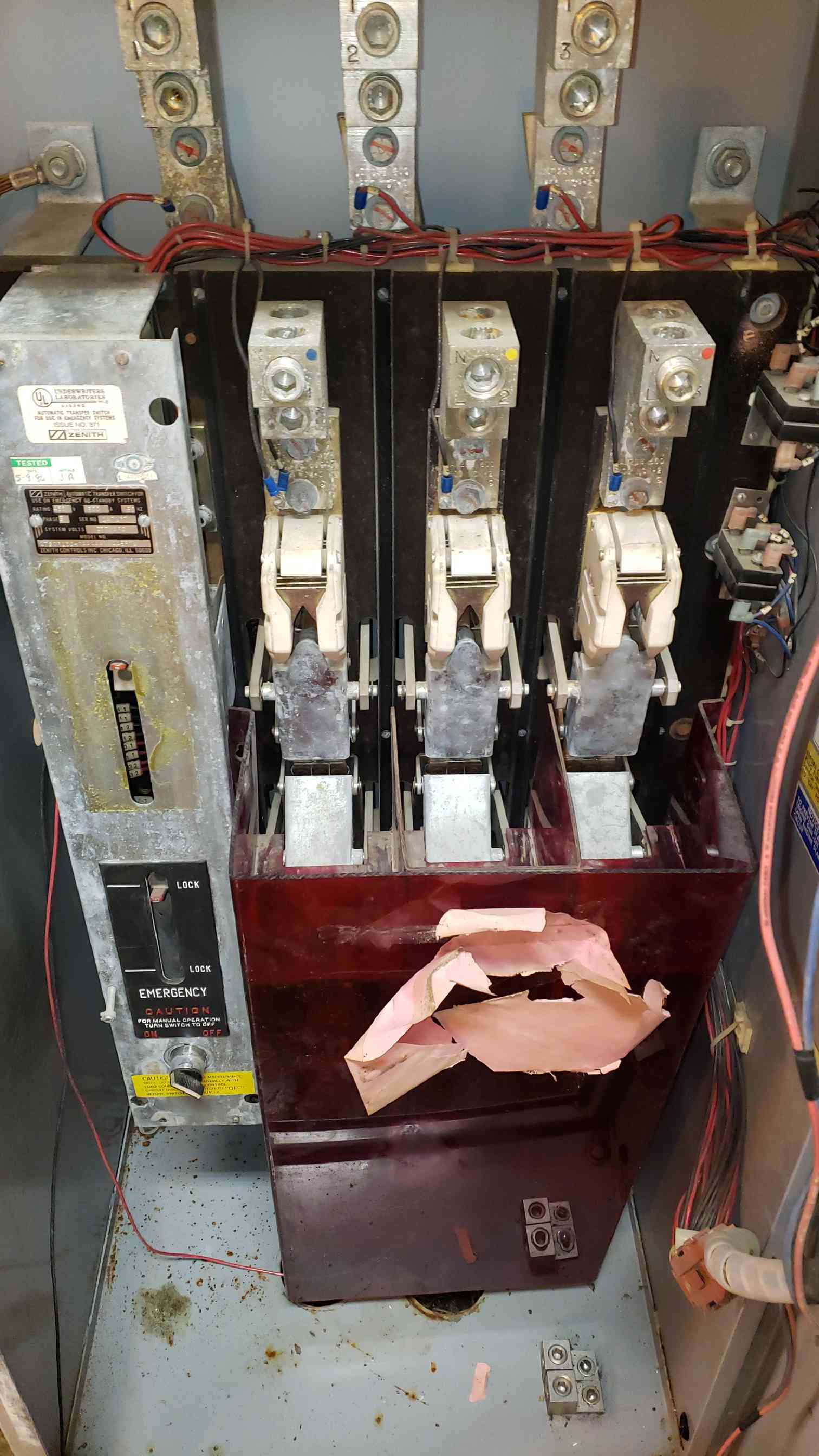 600 Amp. Zenith #ZTSD61EC7AAAAAAAAAEPTU, Automatic Transfer Switch, 3 phase, 60 Hz, 480 Volts - Image 4