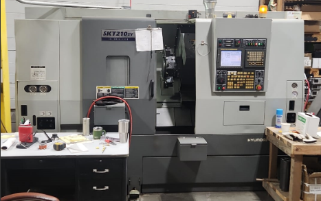 Hyundai #SKT210SY, 21.7" swing, 8" chuck, 3" bar, 9.5" turn diameter, 4000 RPM, 12 station turret, Fanuc - Image 1