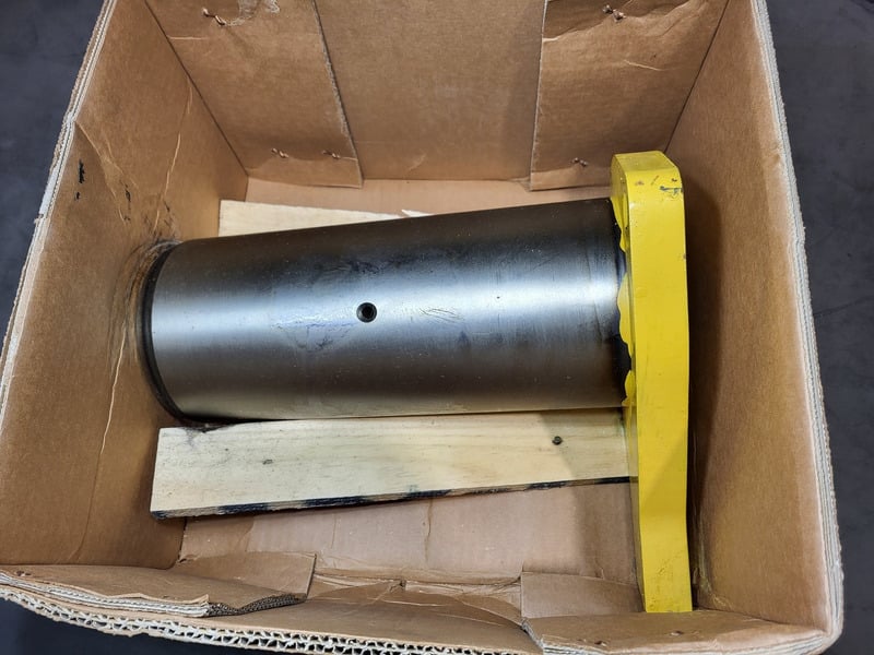 Komatsu pin #21T-70-71191, like new - Image 7