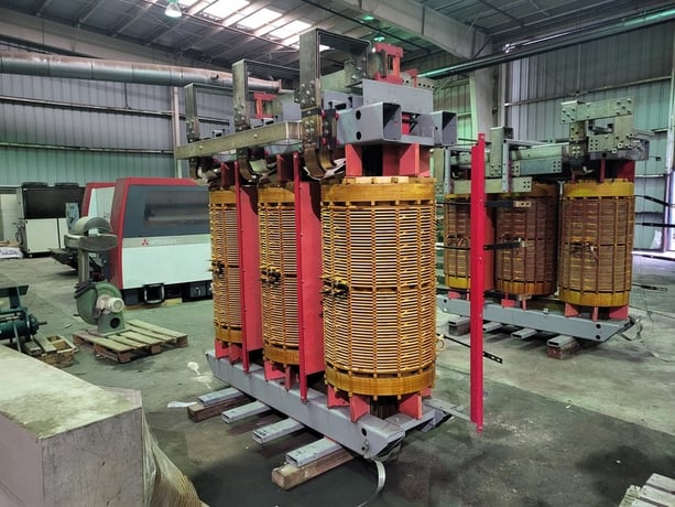 4000 KVA 24940Y/14399 Primary, 600 Secondary, General Electric CXTC4000 S002640, dry, 2003 - Image 4