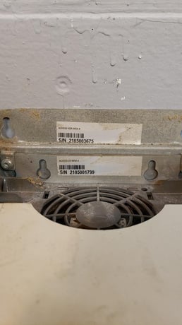 30 HP ABB, ACH550-VCR-045A-4, VFD, 9" L x 9" W x 46" H, 3 Phase, 44 Amps, 380-480 V, 2010 - Image 3