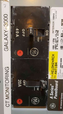 400 Amp. General Electric, A-Series, Panelboard, (5) Main & Breakers, 3 Phase, 4-Wire, 480Y/277 V - Image 5