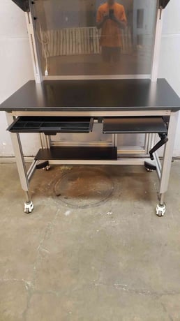 Bosch, Technical Tiered Rolling Lab Desk w/Overhead Light, 48" L x 37" width x 77" H - Image 4