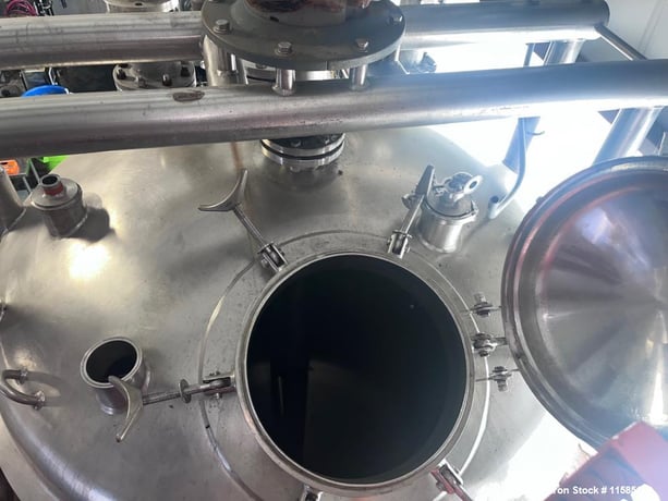 1500 gallon APV Crepaco, T316L Stainless Steel dimple jacket reactor, 60 psi @ 350&deg;F., 10 HP - Image 3