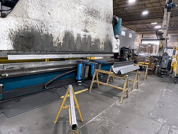 700 Ton, Pullmax/Ursviken #Optima-640, Press Brake, 287" L x 34.4" H Work size, 11.8" width Table, 15.7" - Image 3