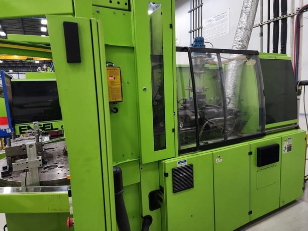 100 Ton, 6.5 oz., Engel #IN-330H/100, vertical clamp, horizontal injection, 13.39" x 23.23" platen, 2004 - Image 2