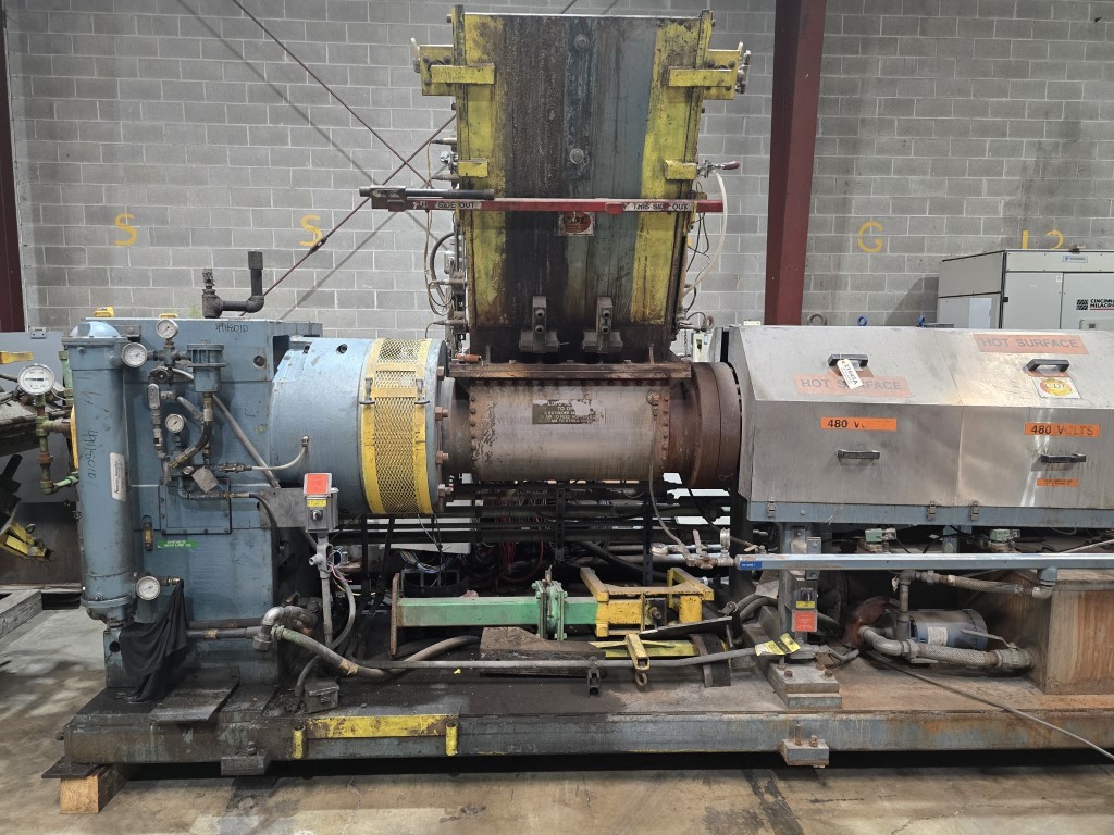 12" Crown / CDL #RPU2E400, single screw dump extruder, 10:1 L/D ratio, temperature Control panel - Image 6