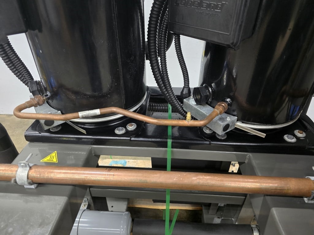 60 Ton, AEC, high efficiency remote air-cooled (HECR) chiller, R-410A refrigerant, 10" touch screen Control - Image 9