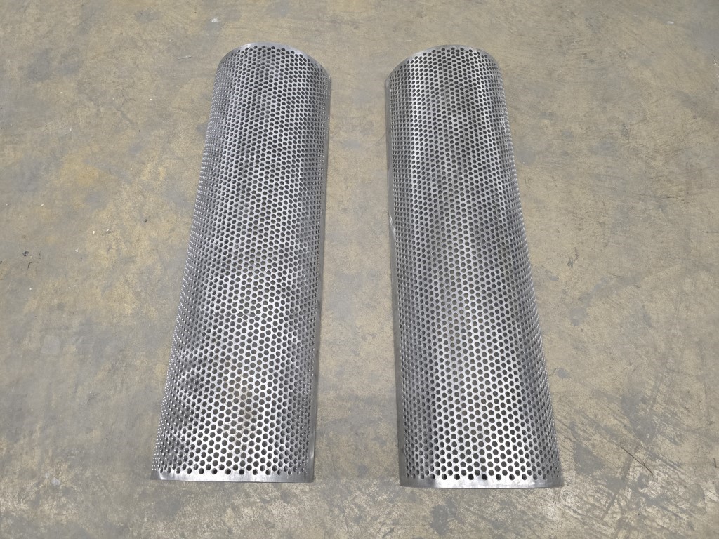 56 T Granulator Screen, .25" holes - Image 1