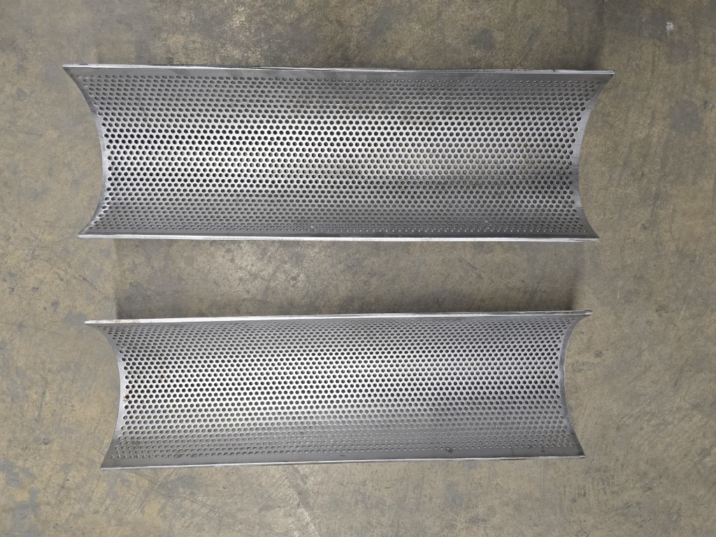 56 T Granulator Screen, .25" holes - Image 4
