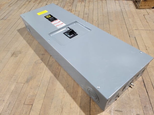 300 Amps, Square D, LA400S, Circuit Breaker Enclosure with Q4L3300 Circuit Breaker, 240V - Image 2