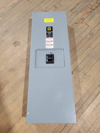 300 Amps, Square D, LA400S, Circuit Breaker Enclosure with Q4L3300 Circuit Breaker, 240V - Image 3