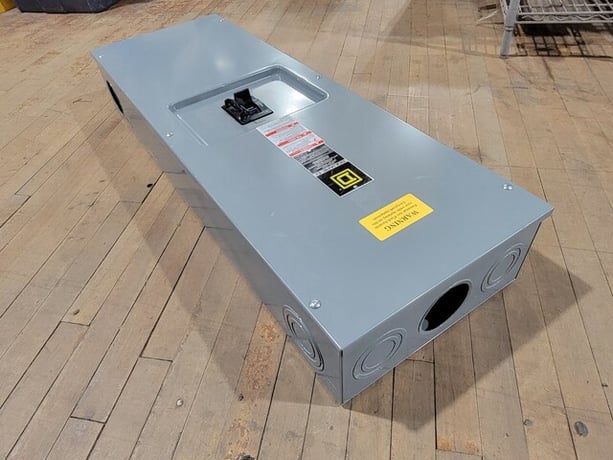 300 Amps, Square D, LA400S, Circuit Breaker Enclosure with Q4L3300 Circuit Breaker, 240V - Image 8