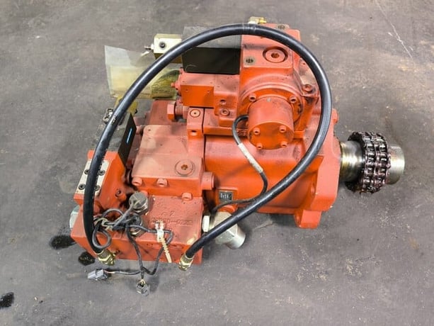 KPM Kawasaki #K3VG180-12NR-PR23, Hydraulic Pump Assembly K480085 Parts Only - Image 1