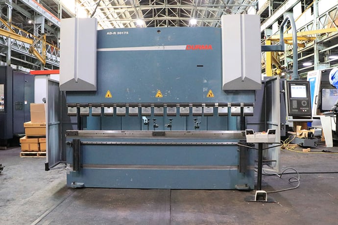 192.5 Ton, Durma #AD-R-30175, press brake, 10' overall, 1032" between housing, 10.4" stroke adj, 21" open - Image 1
